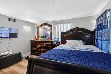 831 30th Court West Palm Beach FL 33407