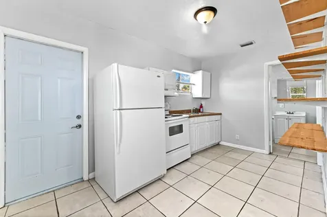 515 Putnam Road West Palm Beach FL 33405