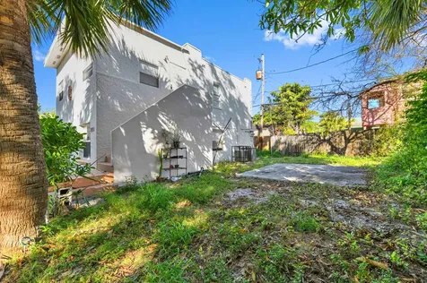 515 Putnam Road West Palm Beach FL 33405