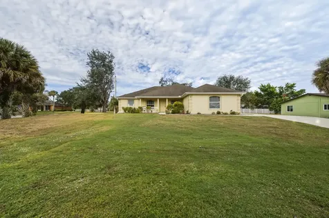 7608 Deland Avenue Fort Pierce FL 34951