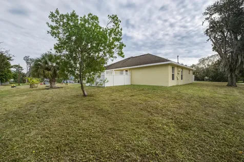 7608 Deland Avenue Fort Pierce FL 34951