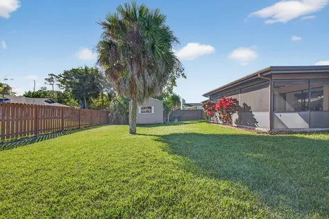 5216 Palm Drive Fort Pierce FL 34982
