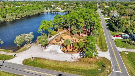 5216 Palm Drive Fort Pierce FL 34982