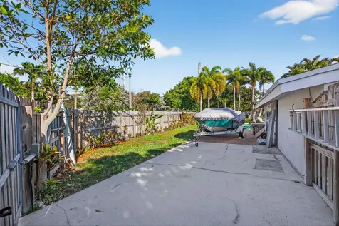 3792 Ne 19th Avenue Oakland Park FL 33308
