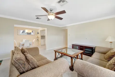 3792 Ne 19th Avenue Oakland Park FL 33308