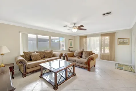 3792 Ne 19th Avenue Oakland Park FL 33308