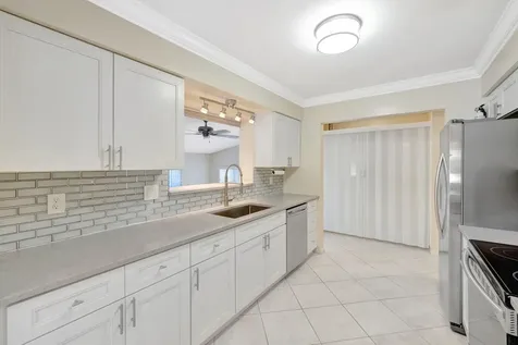 3792 Ne 19th Avenue Oakland Park FL 33308