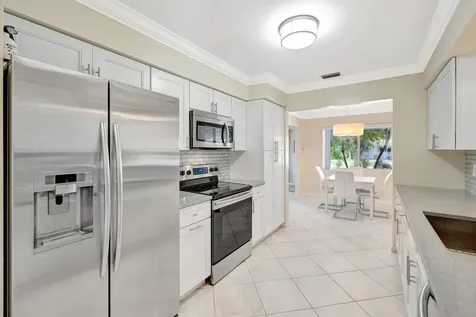 3792 Ne 19th Avenue Oakland Park FL 33308