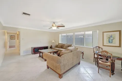 3792 Ne 19th Avenue Oakland Park FL 33308