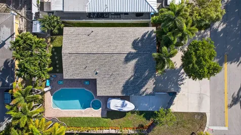 3792 Ne 19th Avenue Oakland Park FL 33308