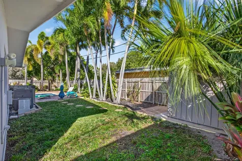 3792 Ne 19th Avenue Oakland Park FL 33308