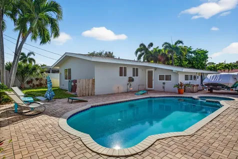 3792 Ne 19th Avenue Oakland Park FL 33308