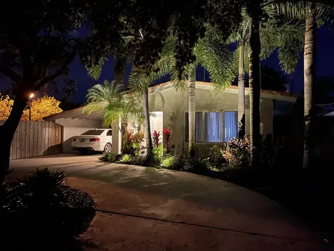 3792 Ne 19th Avenue Oakland Park FL 33308