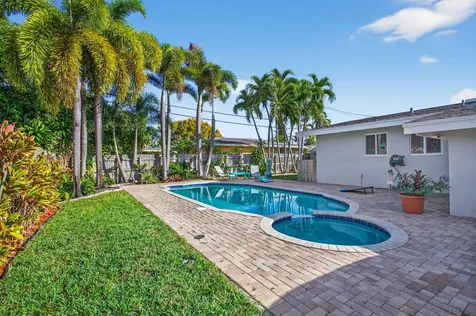 3792 Ne 19th Avenue Oakland Park FL 33308