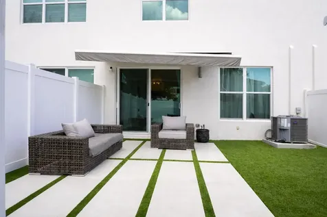 1104 Rio Court Deerfield Beach FL 33064
