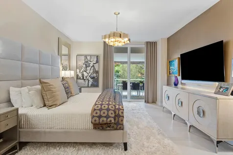 200 Se Mizner Boulevard Boca Raton FL 33432