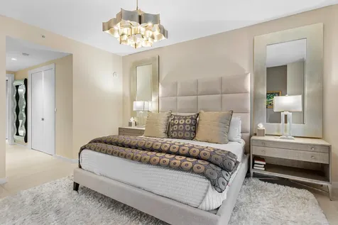 200 Se Mizner Boulevard Boca Raton FL 33432