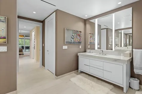 200 Se Mizner Boulevard Boca Raton FL 33432