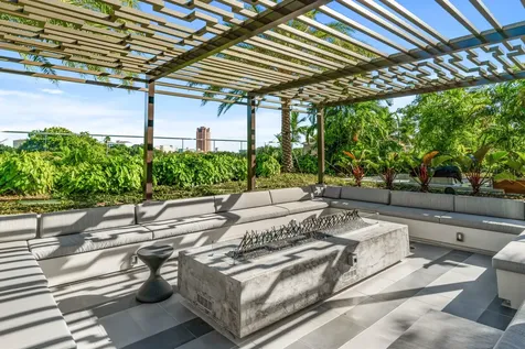 200 Se Mizner Boulevard Boca Raton FL 33432