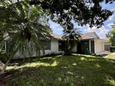 2617 SW Chestnut Lane Port Saint Lucie FL 34953