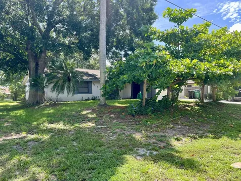 2617 SW Chestnut Lane Port Saint Lucie FL 34953