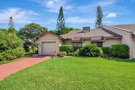 6749 Versailles Court Lake Worth FL 33467