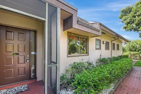 6749 Versailles Court Lake Worth FL 33467