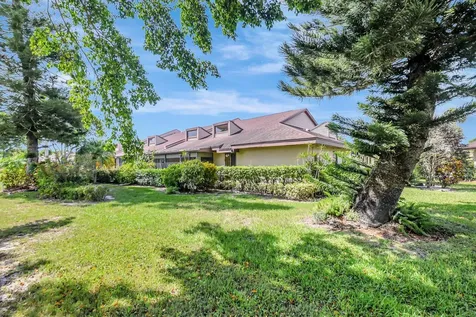 6749 Versailles Court Lake Worth FL 33467