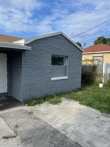 130 W 16th Street Riviera Beach FL 33404