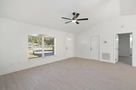 7403 Paso Robles Boulevard Fort Pierce FL 34951