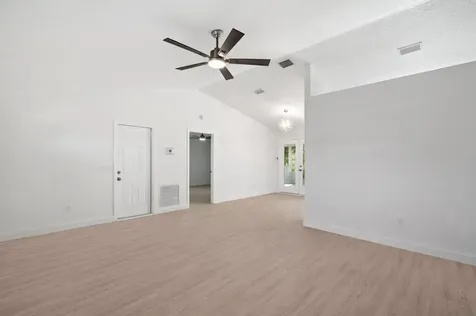 7403 Paso Robles Boulevard Fort Pierce FL 34951