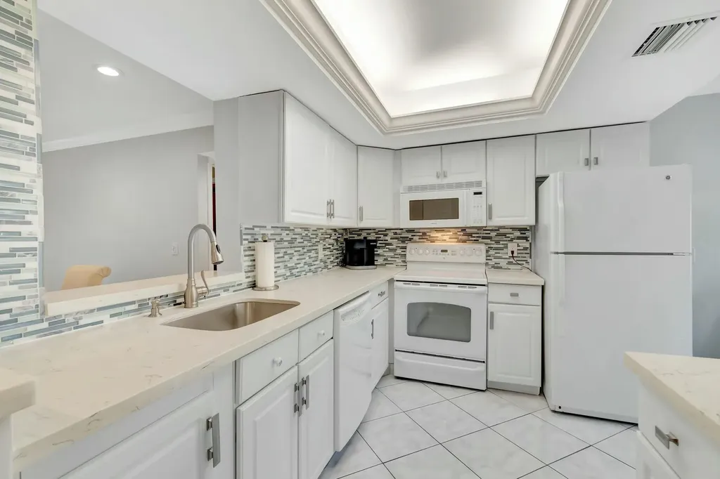 14823 Cumberland Drive Delray Beach FL 33446