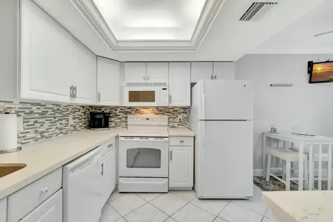 14823 Cumberland Drive Delray Beach FL 33446