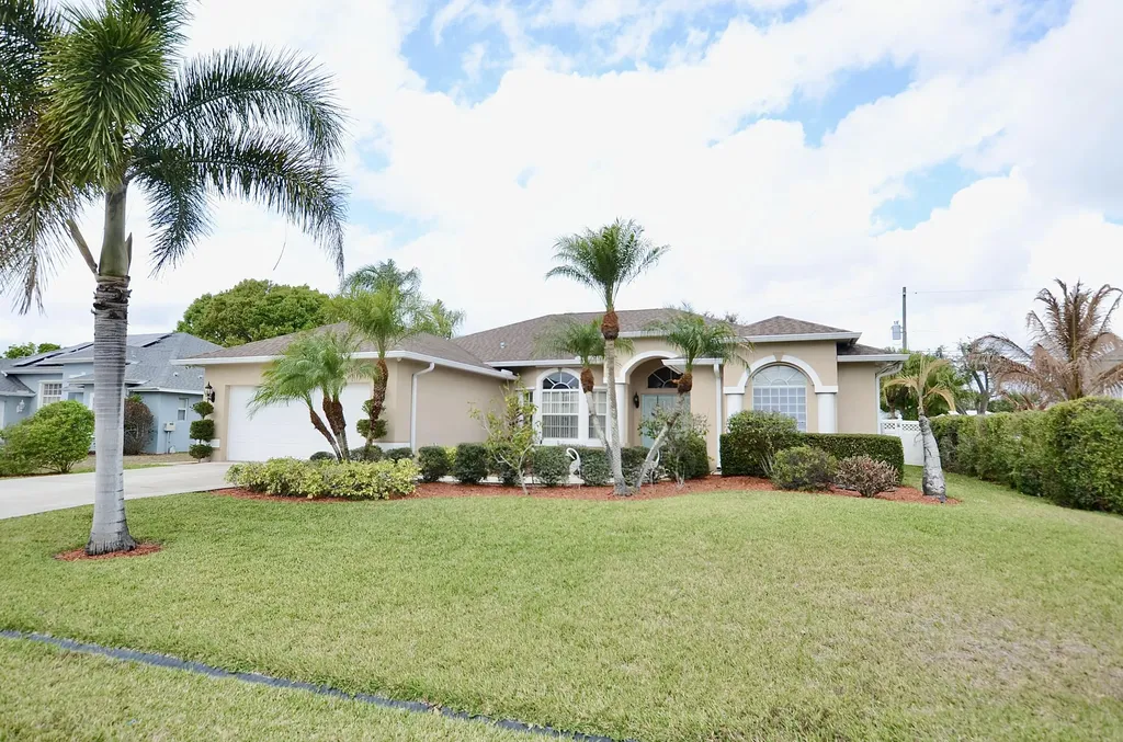 741 Sw Jaslo Avenue Port Saint Lucie FL 34953