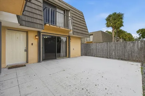 712 7th Way West Palm Beach FL 33407