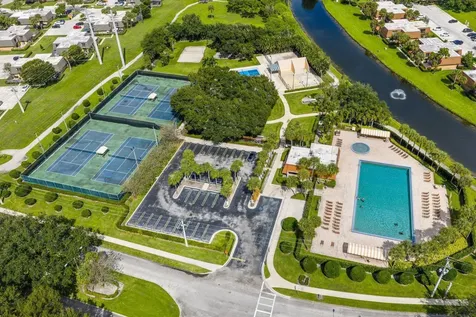 712 7th Way West Palm Beach FL 33407