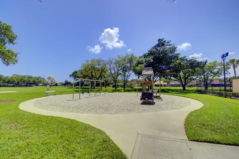 712 7th Way West Palm Beach FL 33407