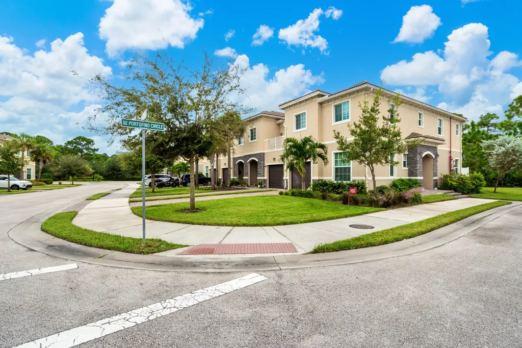 6250 SE Fauna Terrace Terrace Hobe Sound FL 33455