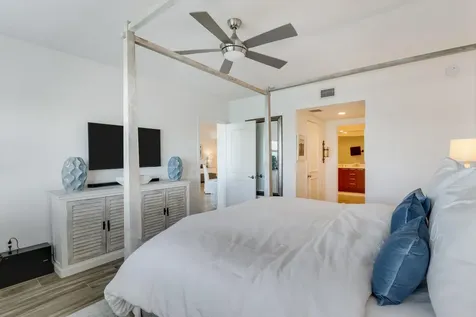 2640 Lake Shore Drive Riviera Beach FL 33404