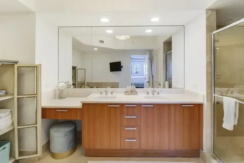 2640 Lake Shore Drive Riviera Beach FL 33404