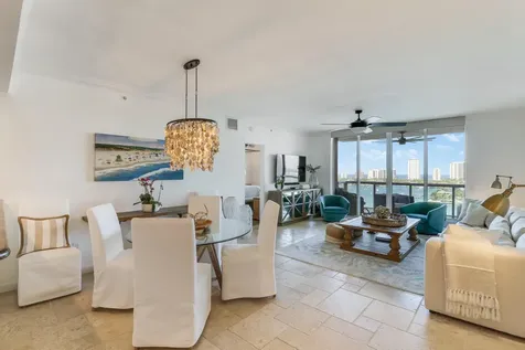 2640 Lake Shore Drive Riviera Beach FL 33404