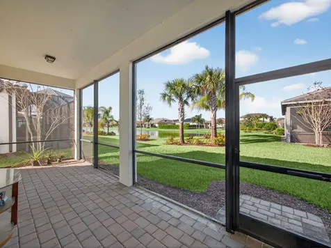 623 Se Villandry Way Port Saint Lucie FL 34984