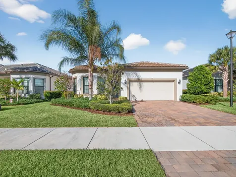 623 Se Villandry Way Port Saint Lucie FL 34984