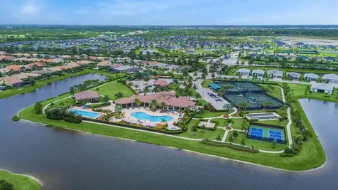 623 Se Villandry Way Port Saint Lucie FL 34984