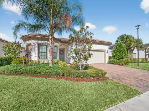 623 Se Villandry Way Port Saint Lucie FL 34984