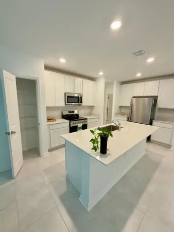 4403 Twisted Twig Bend Kissimmee FL 34746