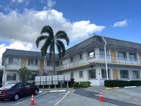 2840 Cynthia Lane Lake Worth Beach FL 33461