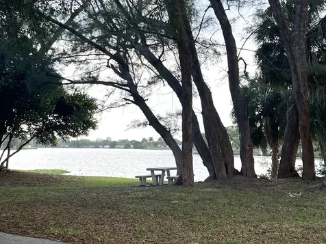 2840 Cynthia Lane Lake Worth Beach FL 33461