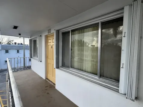 2840 Cynthia Lane Lake Worth Beach FL 33461