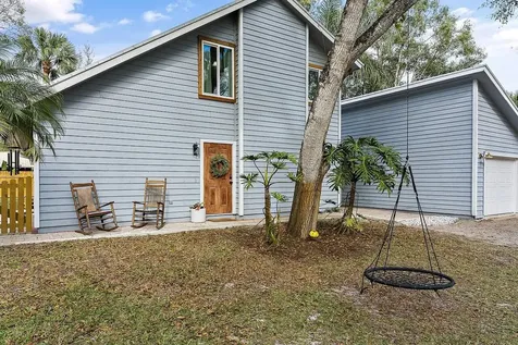 6366 5th Street Vero Beach FL 32968